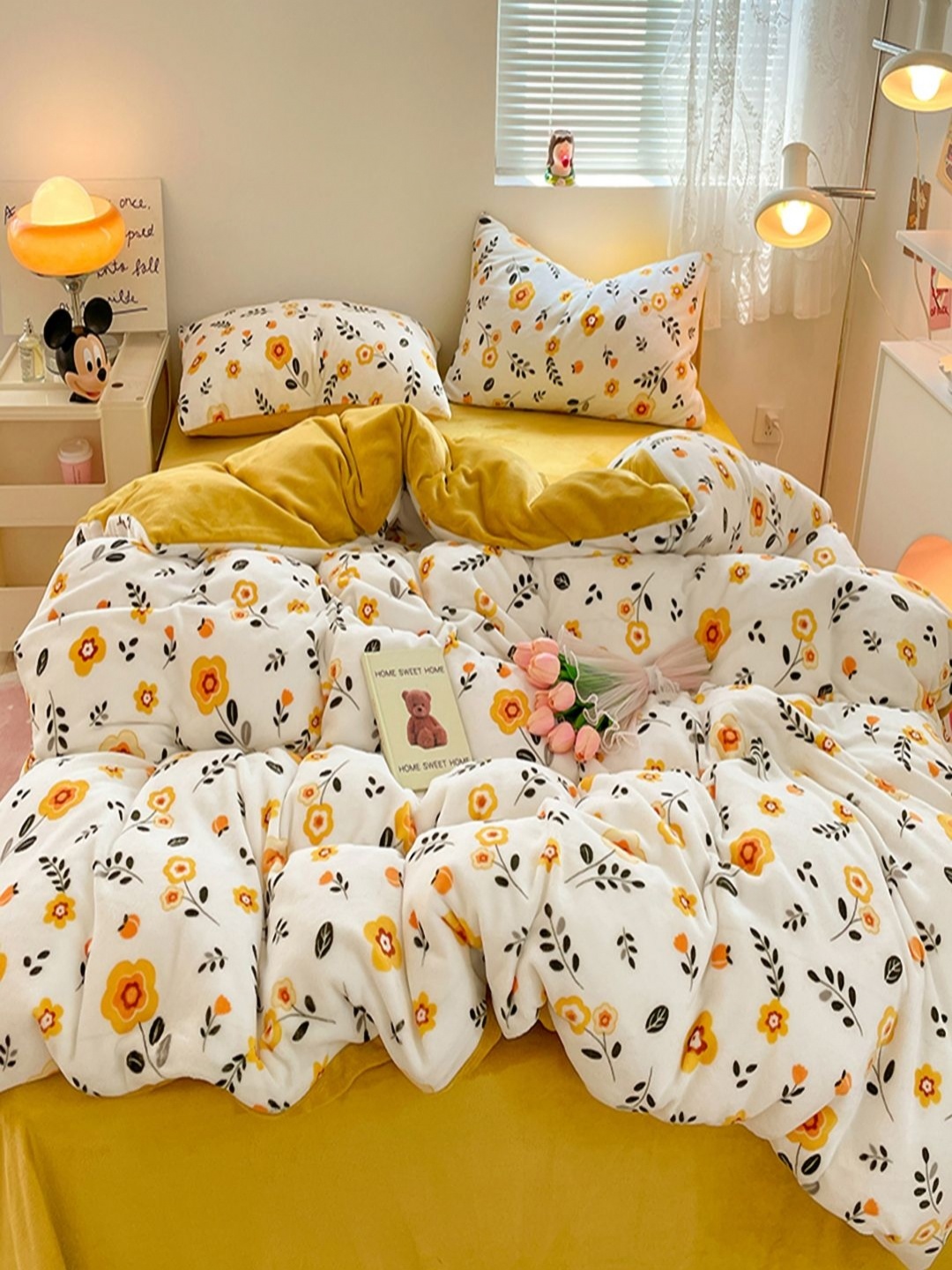 

JC HOME Yellow & White Self Design Polycotton 3 Piece Single Regular Bedding Set