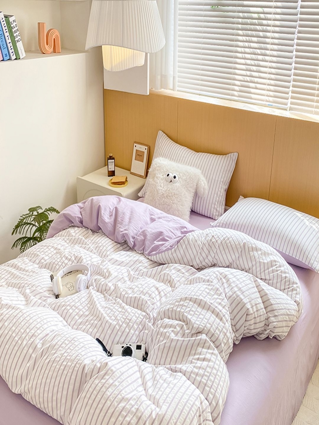 

JC HOME Purple & White Striped Polycotton 4 Piece Double Queen Regular Bedding Set
