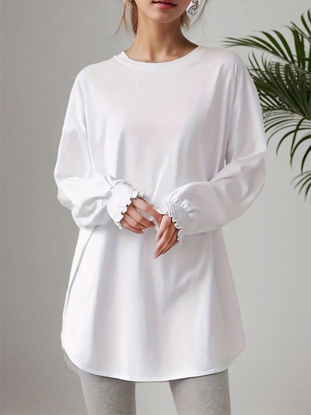 

StyleCast x Revolte Women Round Neck Puff Sleeves Top, White