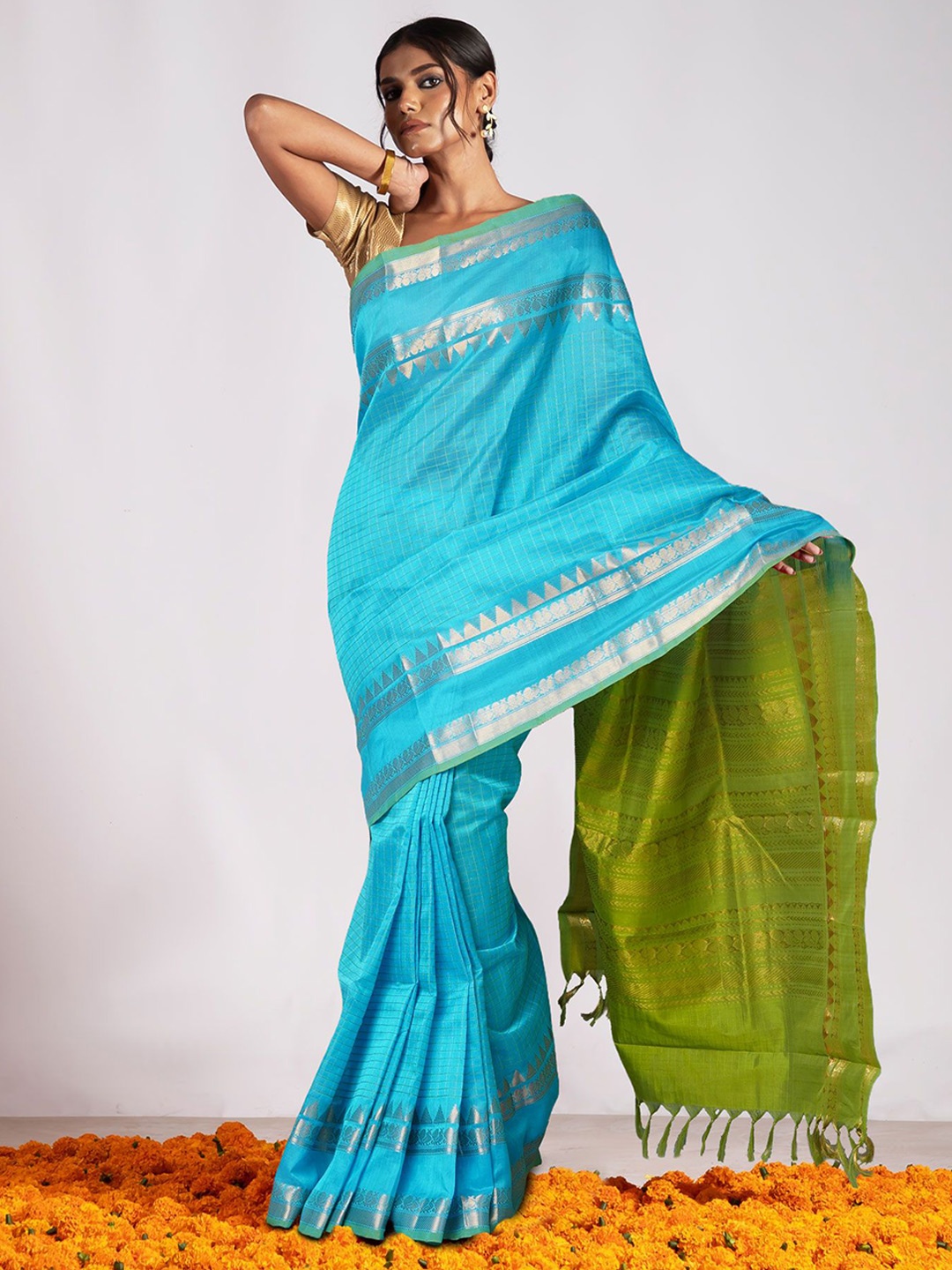 

Unnati Silks Woven Design Handloom Kanjeevaram Saree, Blue