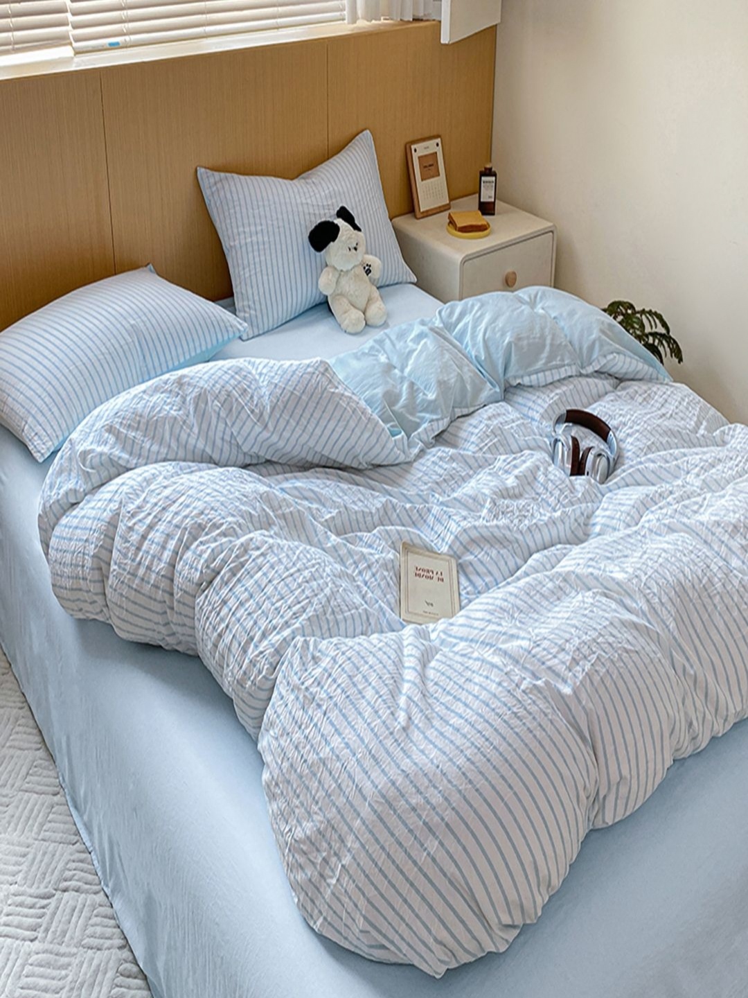 

JC HOME Blue & White Striped Polycotton 4 Piece Double King Regular Bedding Set