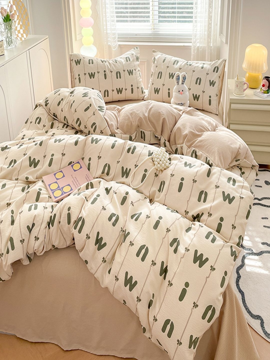 

JC HOME Khaki & Cream-Coloured Self Design Polycotton 4 Piece Double Queen Regular Bedding Set