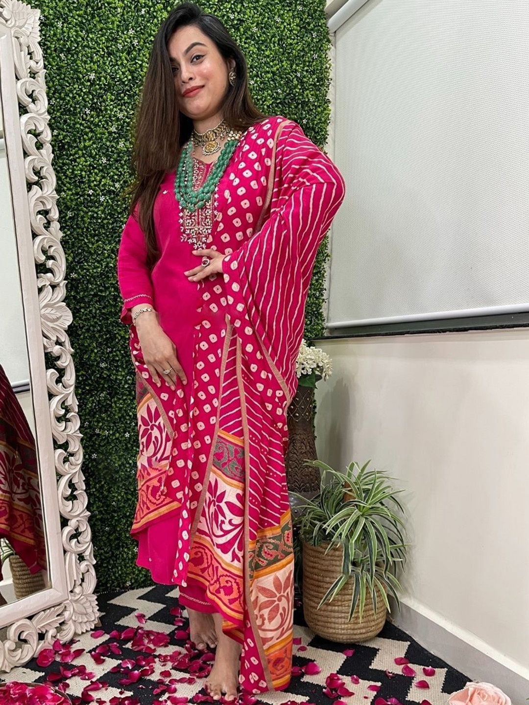

GoSriKi Floral Yoke Design Thread Work Straight Kurta With Trousers & Dupatta, Pink