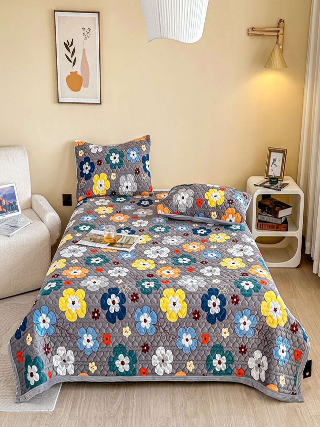 

JC HOME Grey & Yellow Floral Printed Double Bed Cover With Pillow Covers