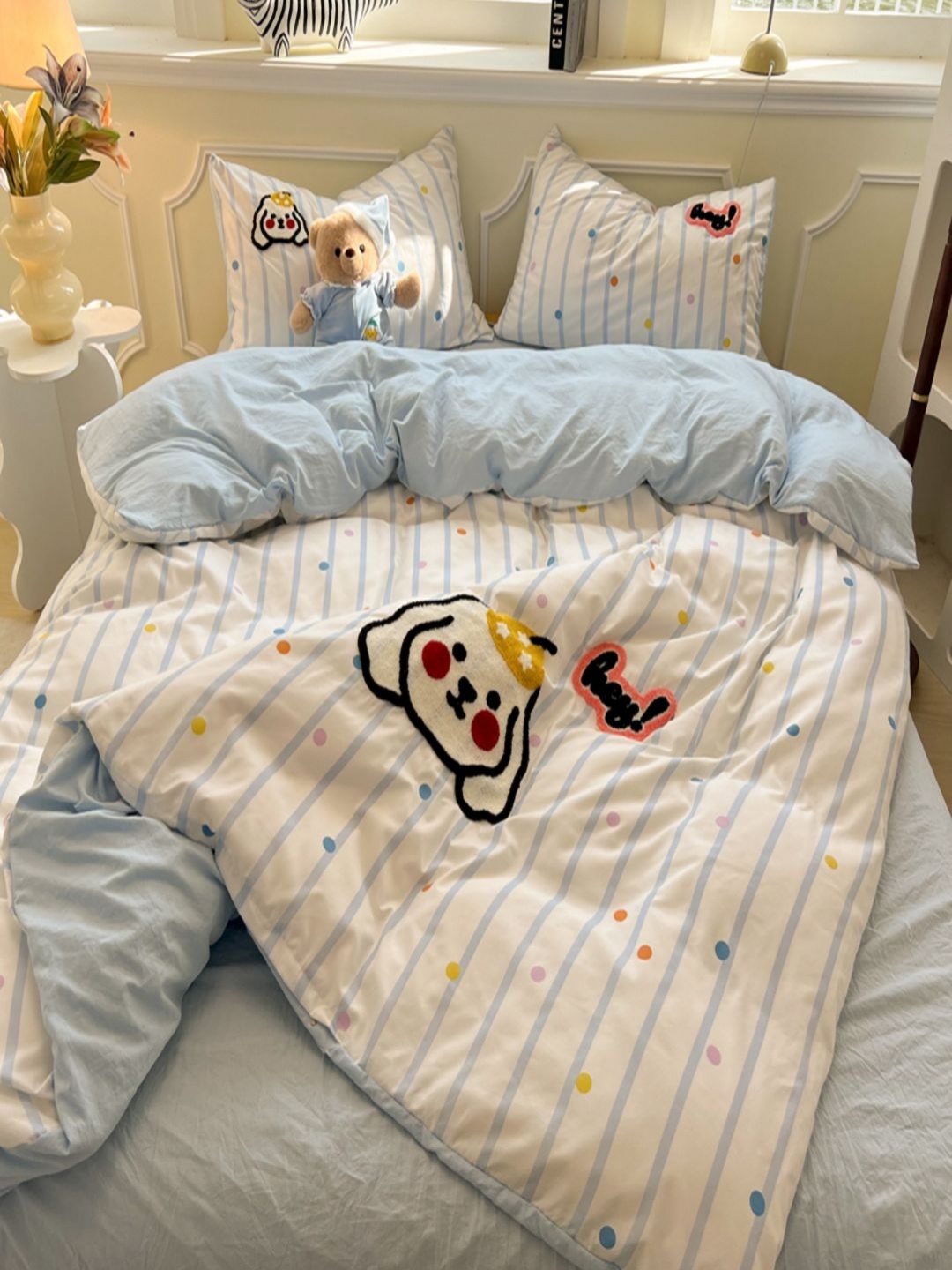 

JC HOME Blue & White Cartoon Characters Polycotton 4 Piece Single Regular Bedding Set