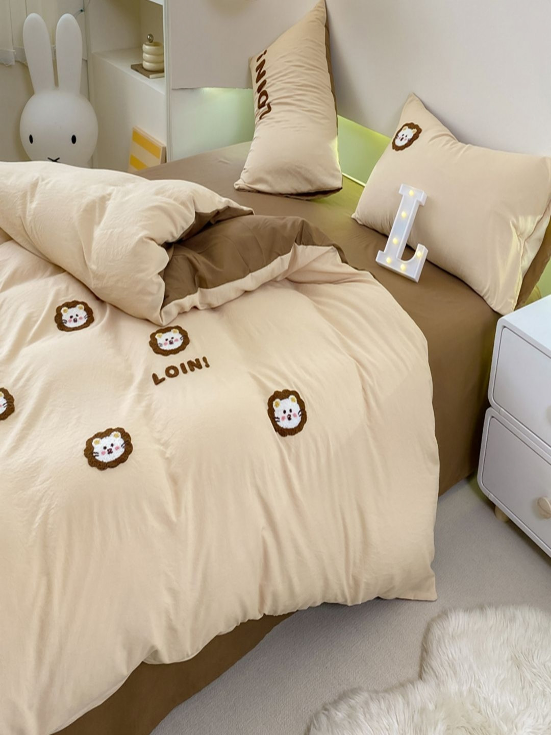 

JC HOME Brown & Beige Ethnic Motifs Polycotton 4 Piece Single Regular Bedding Set
