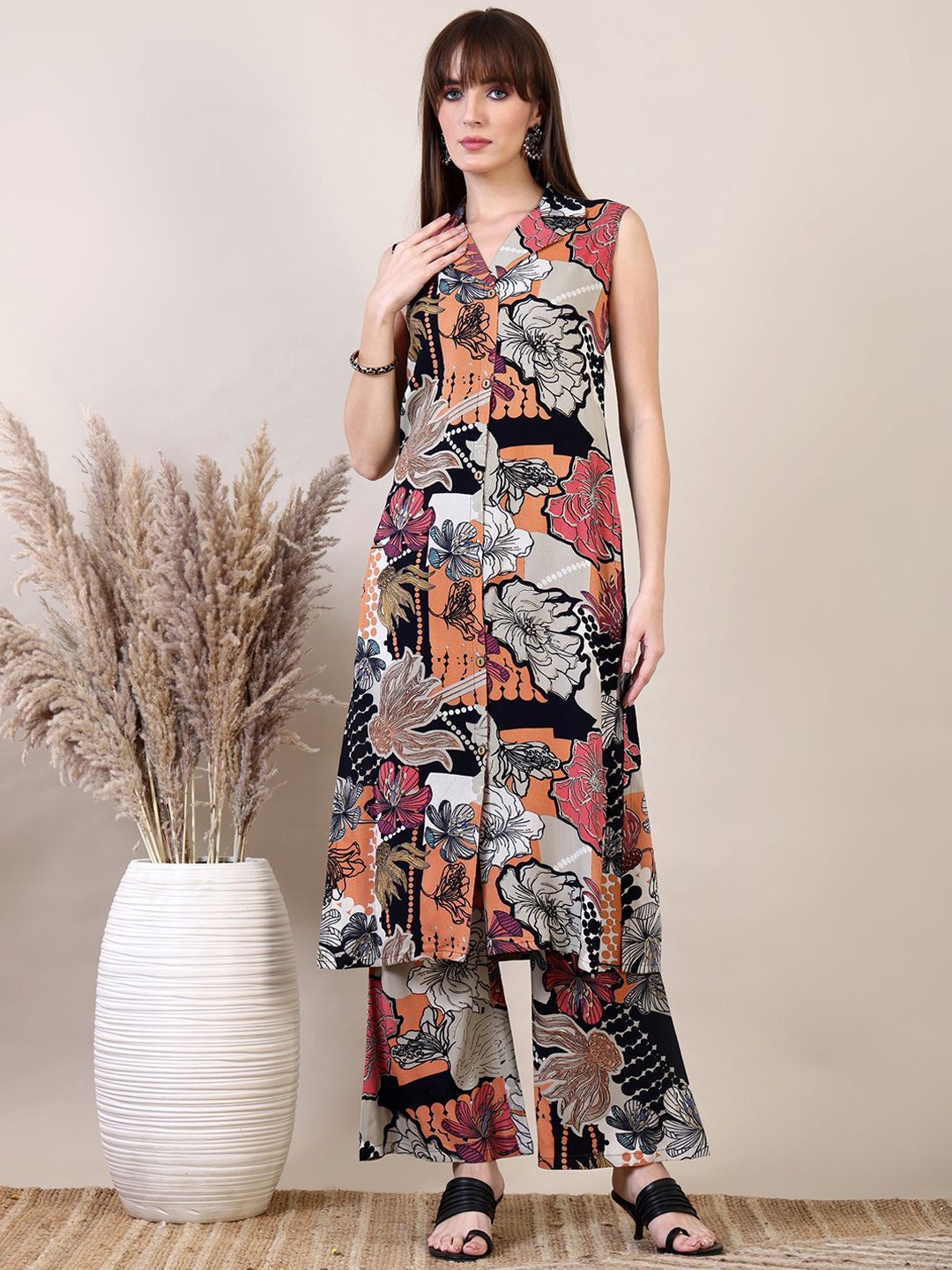 

KALINI Floral Printed Kurta with Palazzo, Black