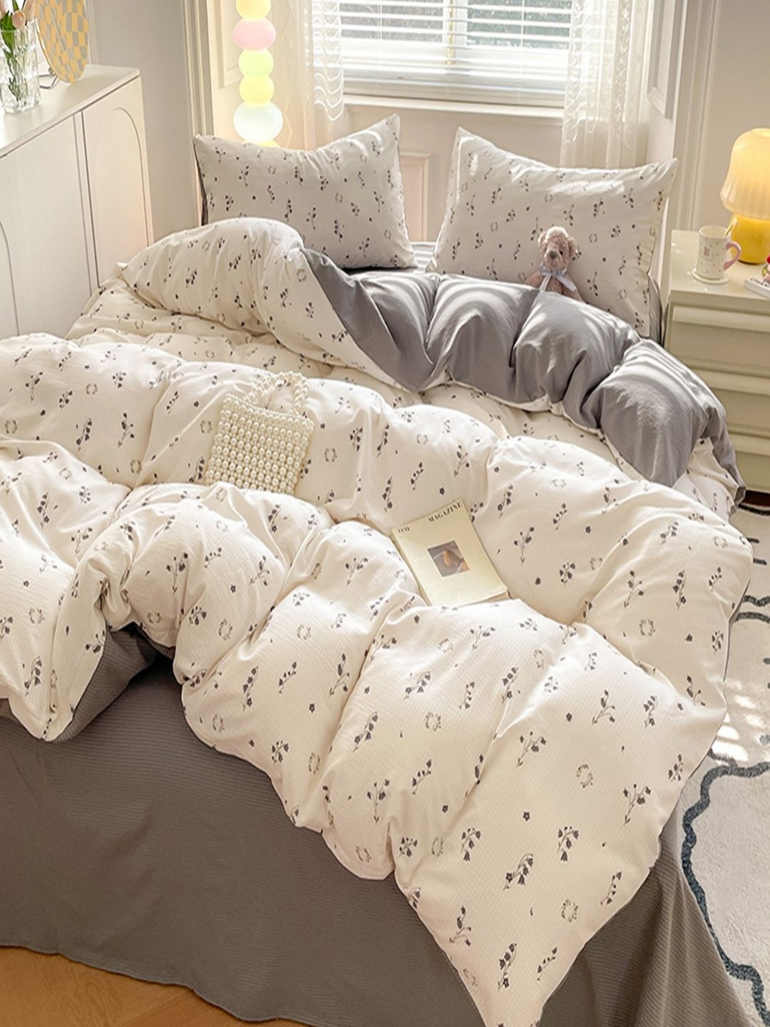 

JC HOME Grey & White Floral Polycotton 3 Piece Double Queen Regular Bedding Set