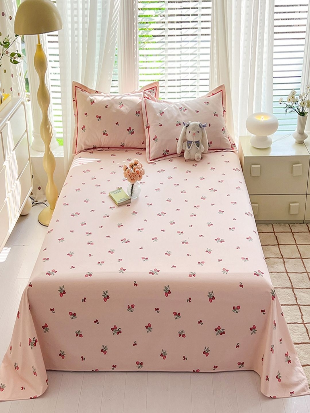 

JC HOME Pink & Red Floral Cotton 230 TC Super King Bedsheet Set-2.5 m x 2.45 m