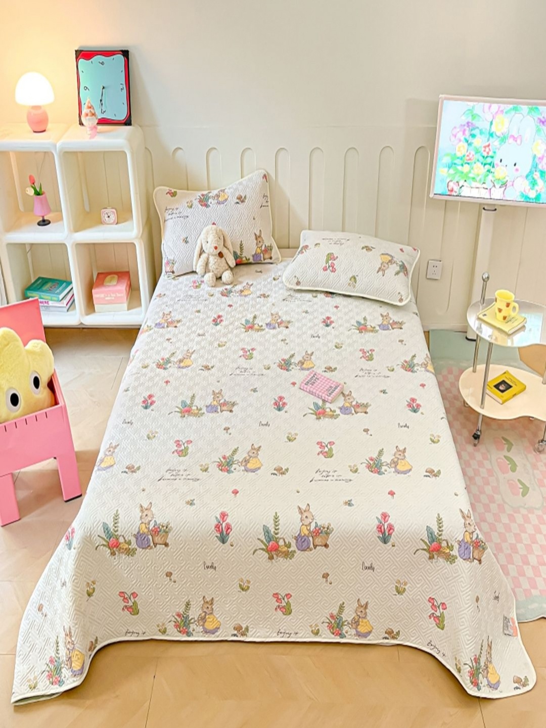 

JC HOME Pink & White Floral Printed Pure Cotton Bed Cover Set