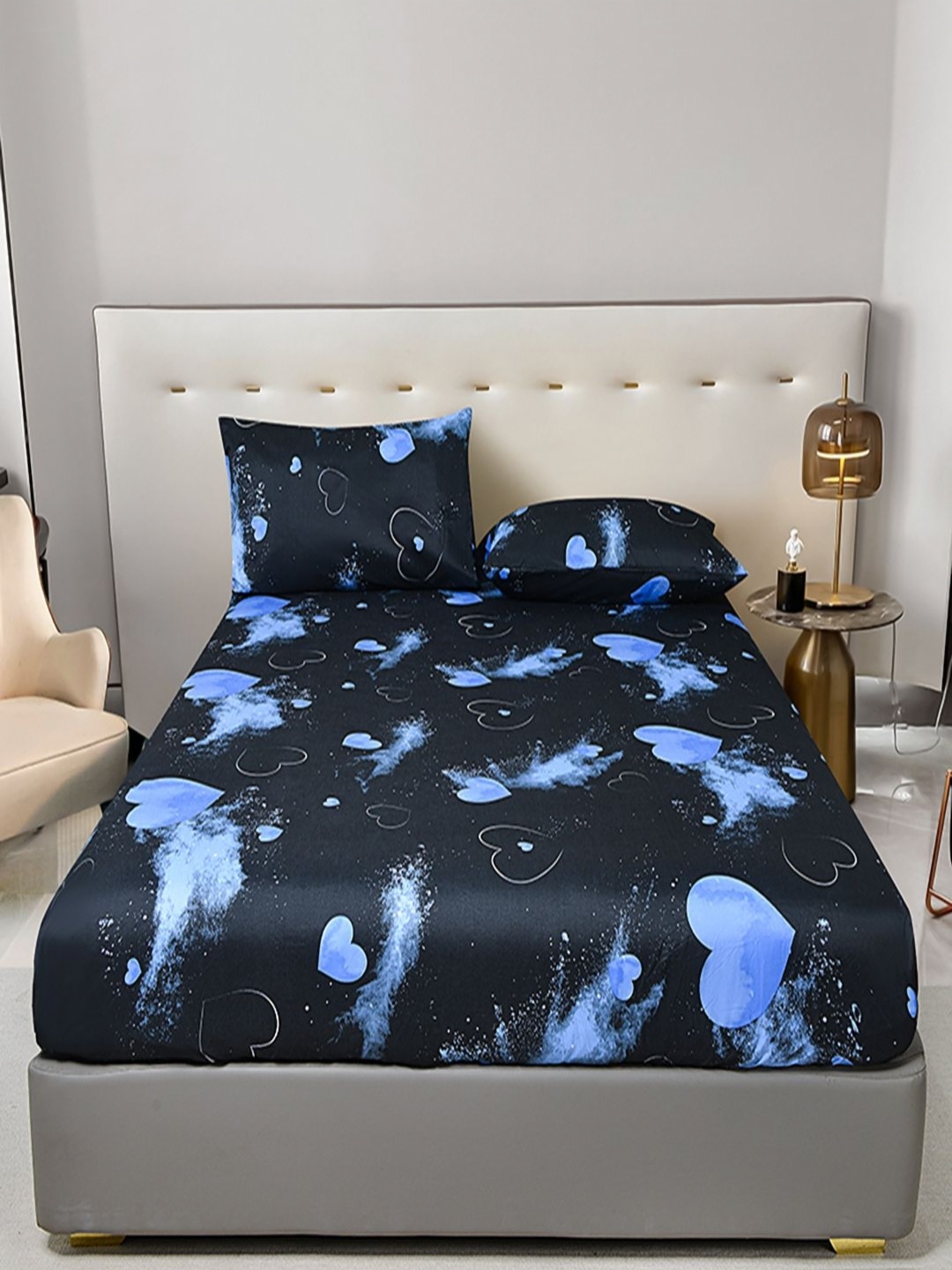 

JC HOME Black & Blue Graphic Printed Fitted 140 TC Queen Bedsheet Set 2m x 1.50 m