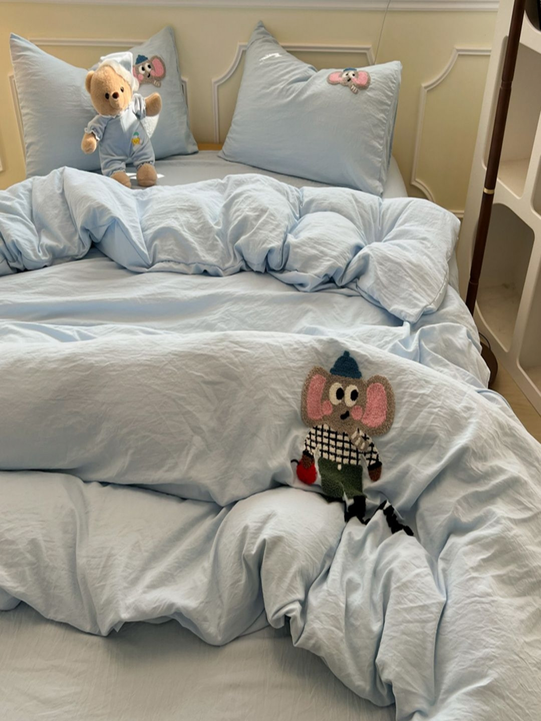 

JC HOME Blue & Pink Self Design Polycotton 2 Piece Single Regular Bedding Set