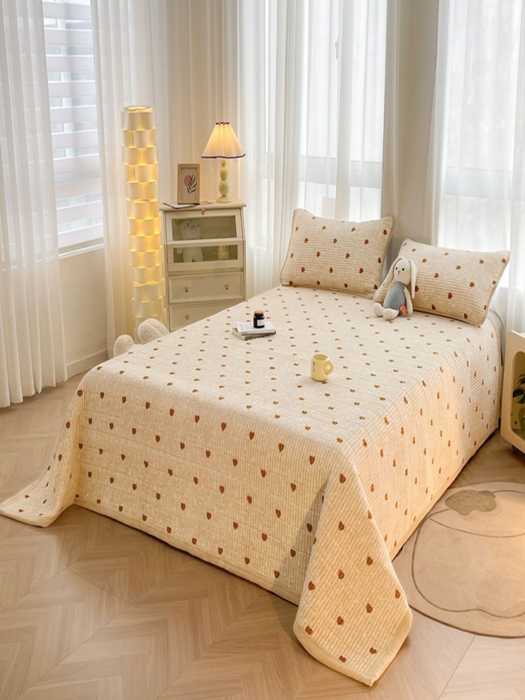 

JC HOME Khaki & Brown Printed 162 TC King Bed Cover With 2 Pillow Covers