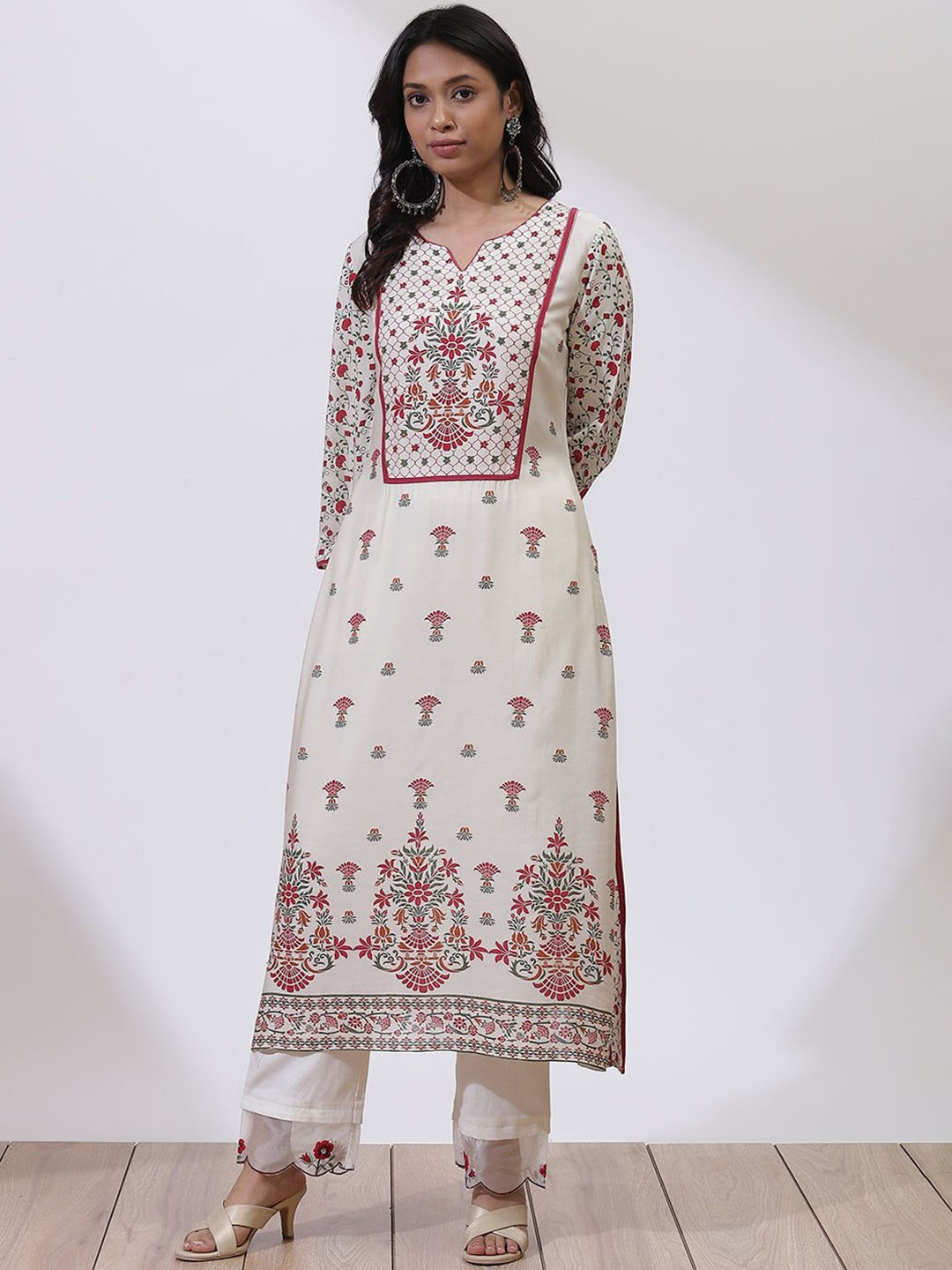 

Lakshita Floral Printed Sequinned A-Line Kurta, Cream