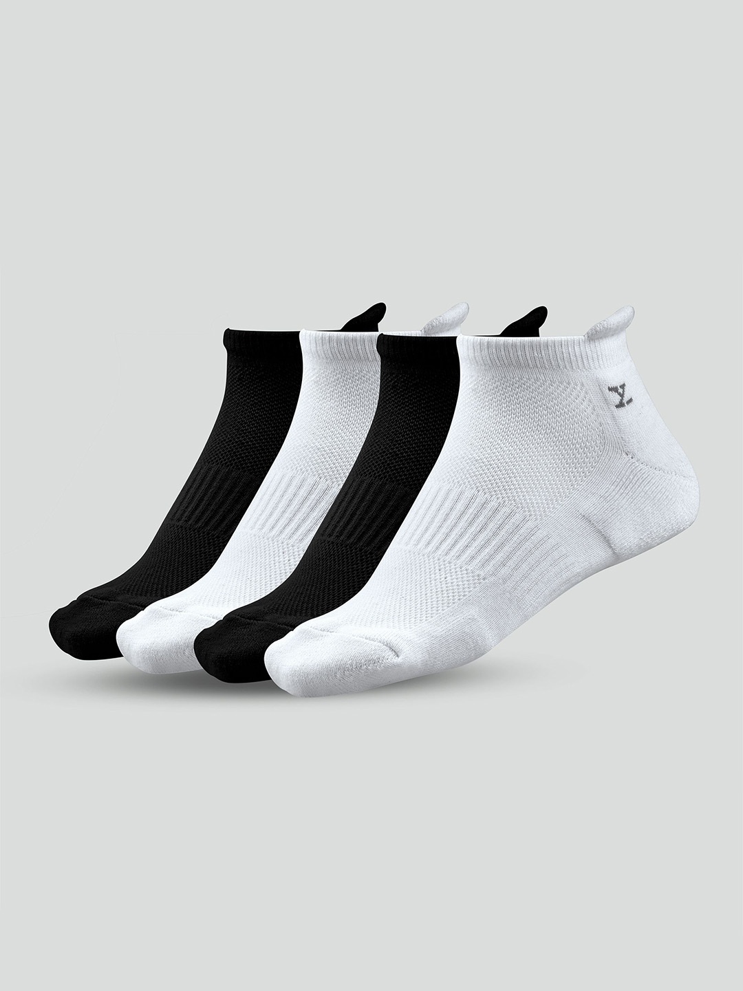 

XYXX Men Pack Of 4 Cotton Ankle-Length Socks, White