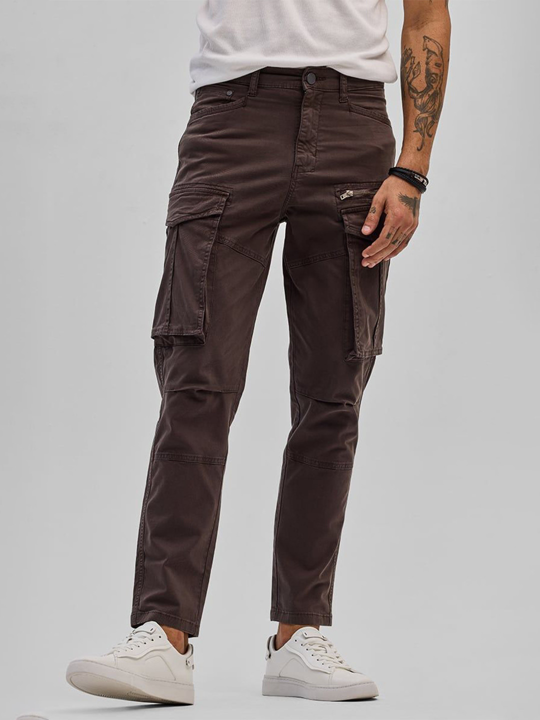

Snitch Men Smart Mid-Rise Slim Fit Stretchable Cargo Styles Jeans, Brown