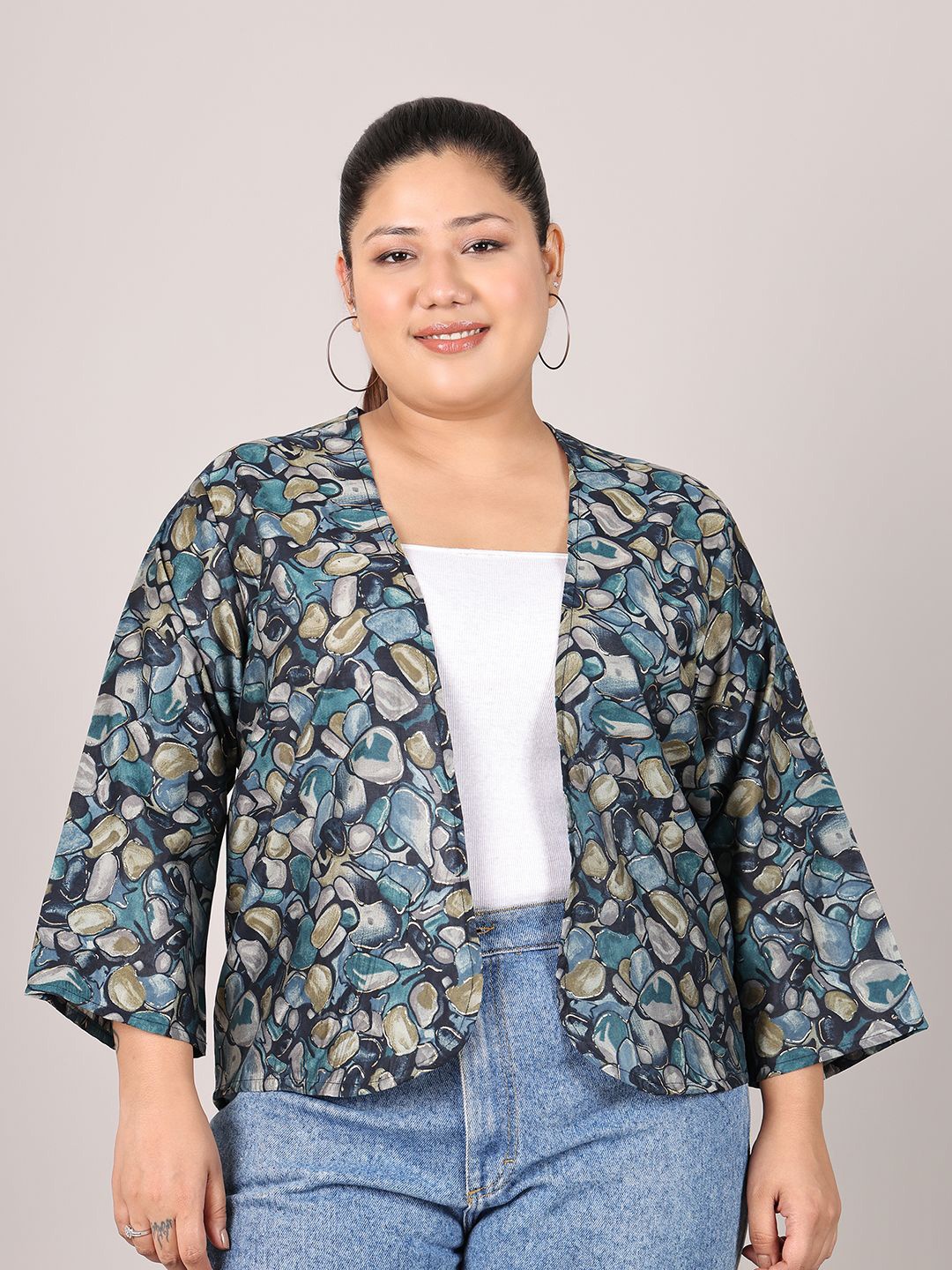 

Rute Plus Size Abstract Printed Pure Cotton Open Front Shrug, Navy blue