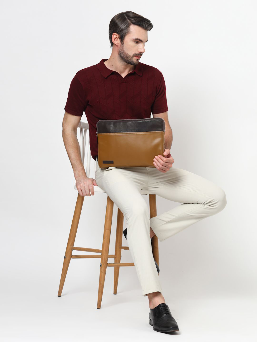 

Thomas Scott Men Colourblocked PU Laptop Sleeve, Tan