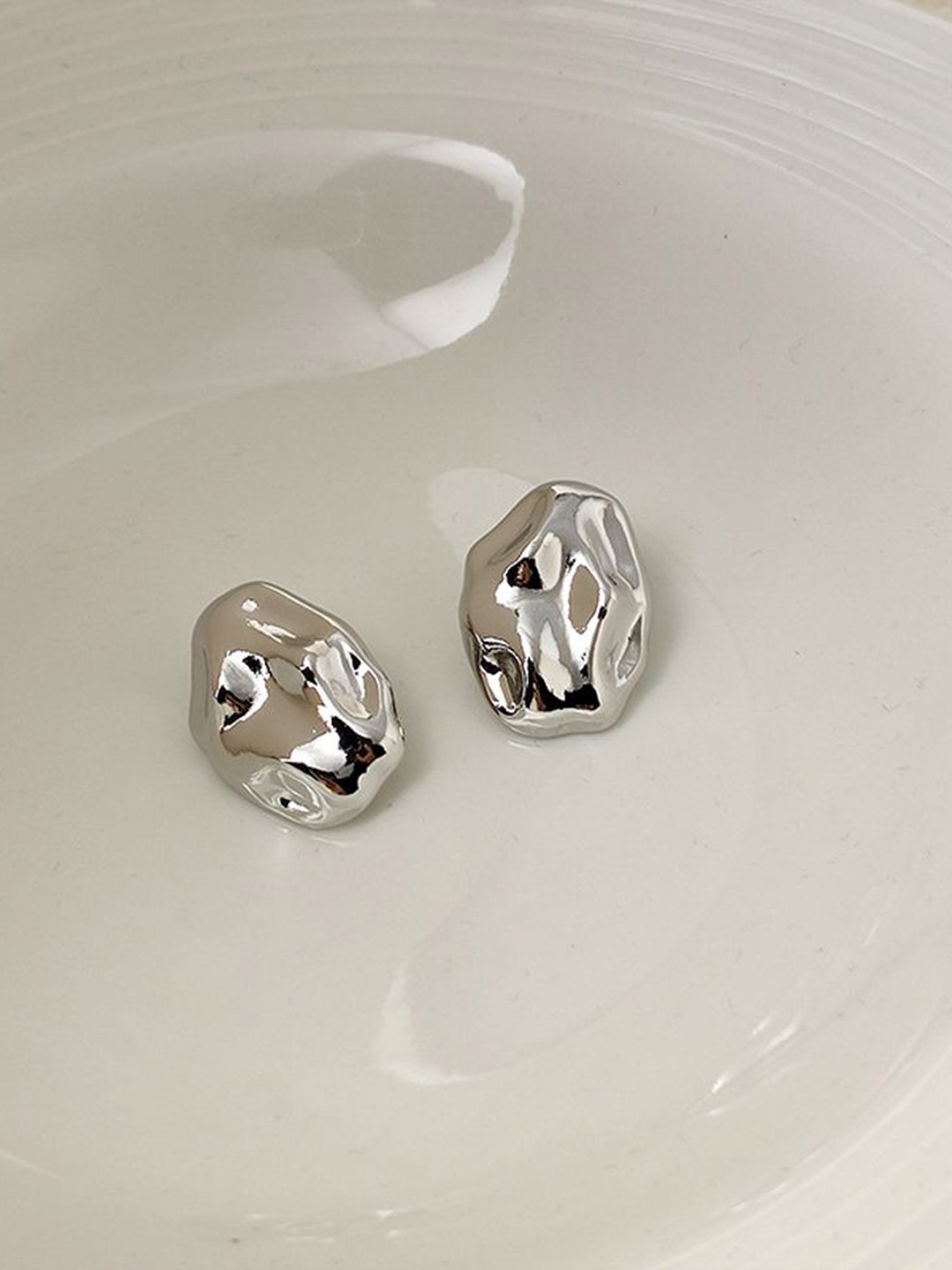 

MYKI Contemporary Studs Earrings, Silver