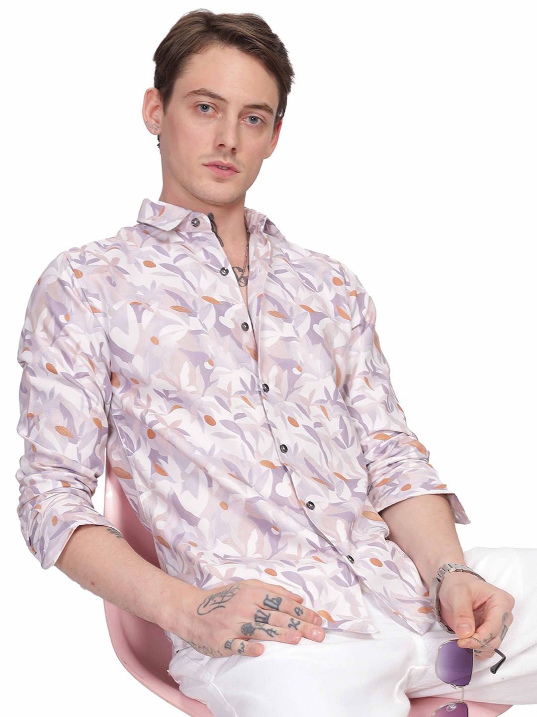 

ilyzly Men Standard Spread Collar Abstract Printed Cotton Tailored Fit Casual Shirt, White