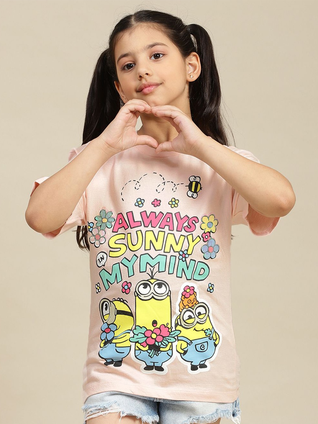 

Kids Ville Girls Graphic Printed Round Neck Cotton Relaxed Fit Minions T-shirt, Pink