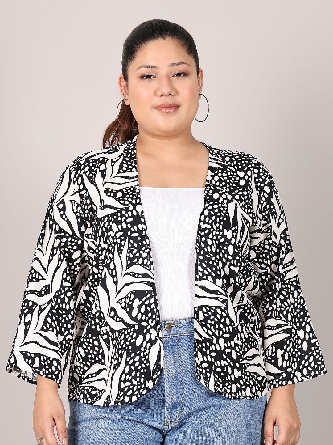 

Rute Plus Size Floral Printed Pure Cotton Open Front Shrug, Black