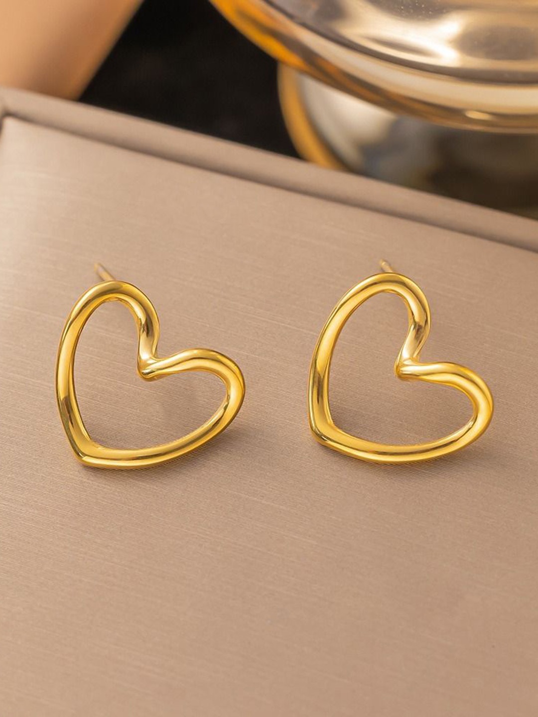 

MYKI Contemporary Studs Earrings, Gold