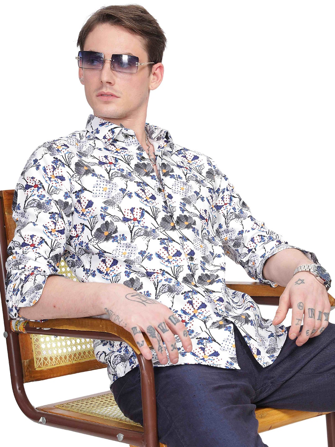 

ilyzly Men Standard Spread Collar Abstract Printed Cotton Tailored Fit Casual Shirt, White