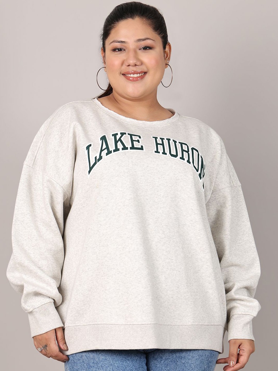 

Rute Women Plus Size Round Neck Pullover Cotton Sweatshirt, Off white