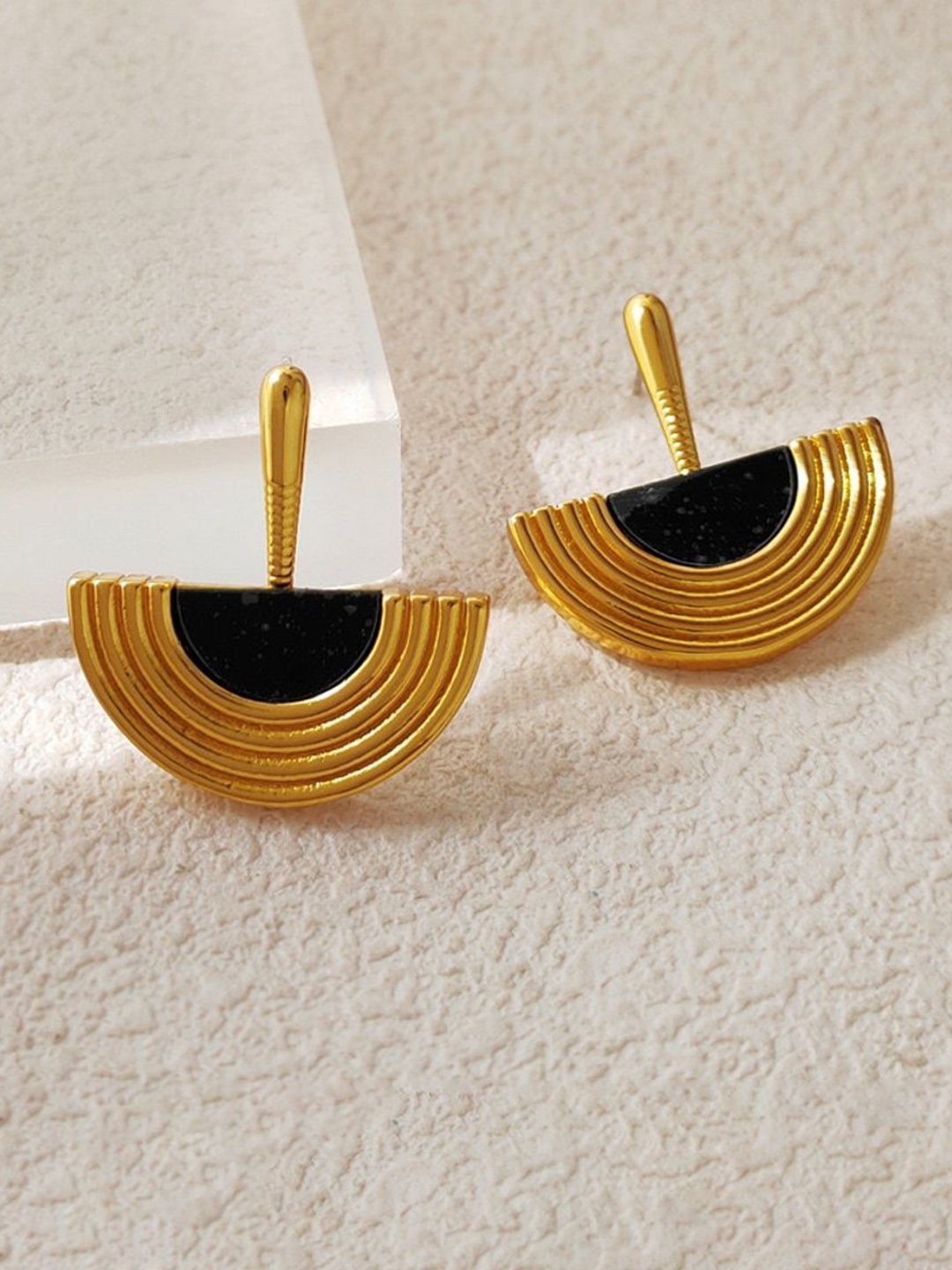 

MYKI Gold Plated Contemporary Studs Earrings