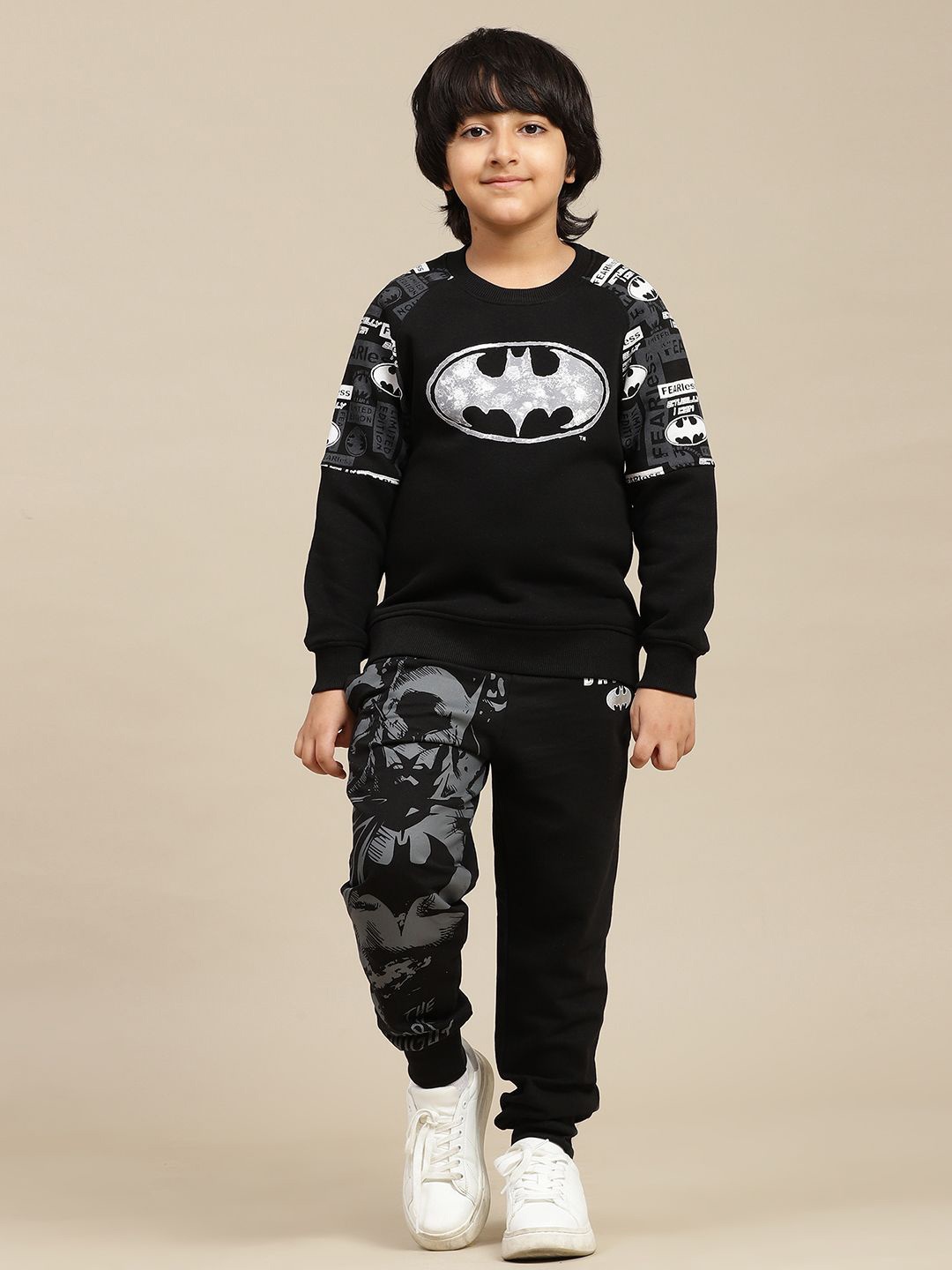 

Kids Ville Batman Printed Round Neck Long Sleeves Pure Cotton Sweatshirt With Jogger, Black