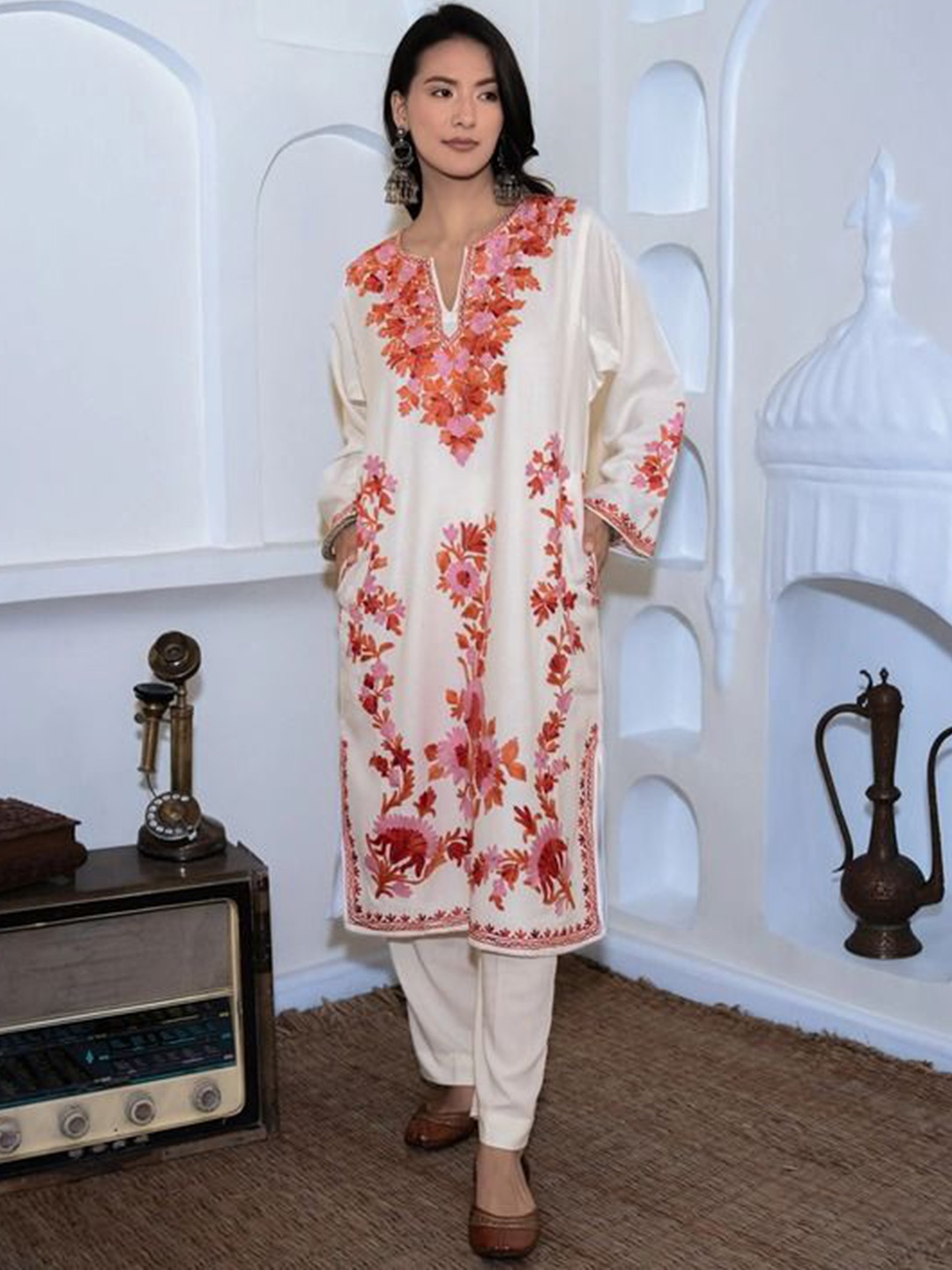 

Kashmir Box Women Embroidered Flared Sleeves Floral Kurta, Off white