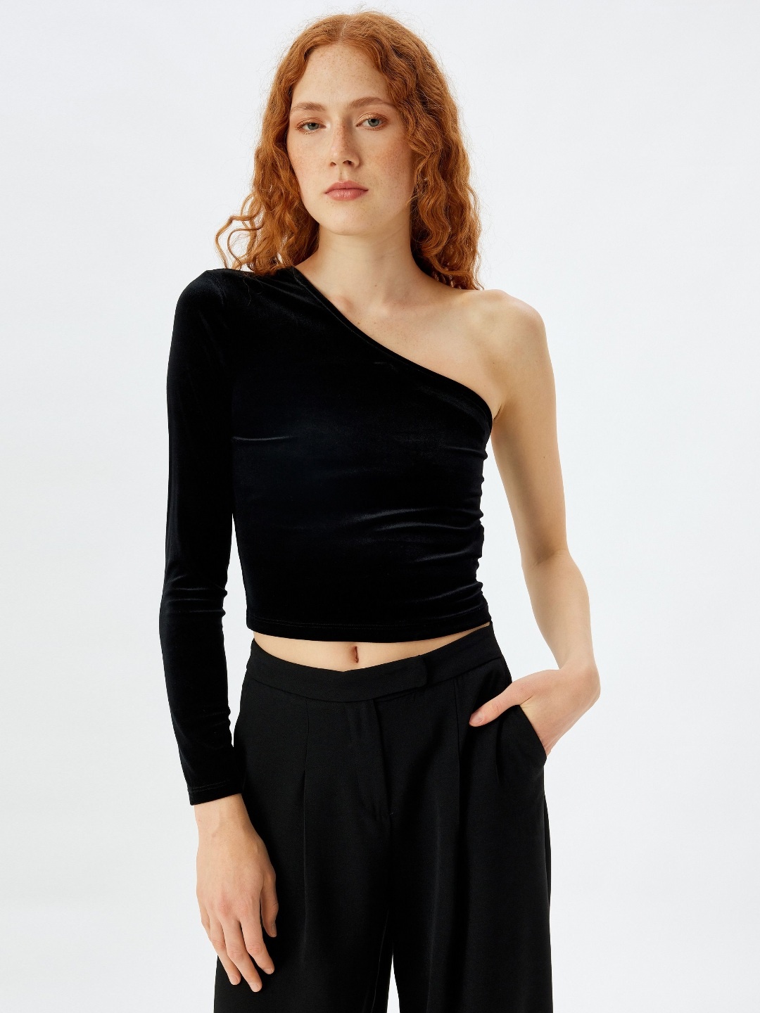 

Koton Women Pockets Slim Fit T-shirt, Black