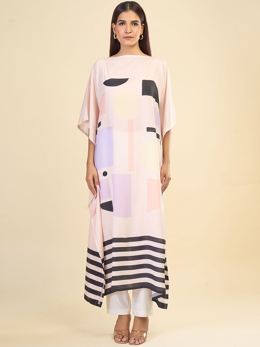 

Samyukta Singhani Women Colourblocked Flared Sleeves Patchwork Handloom Kurta, Multi