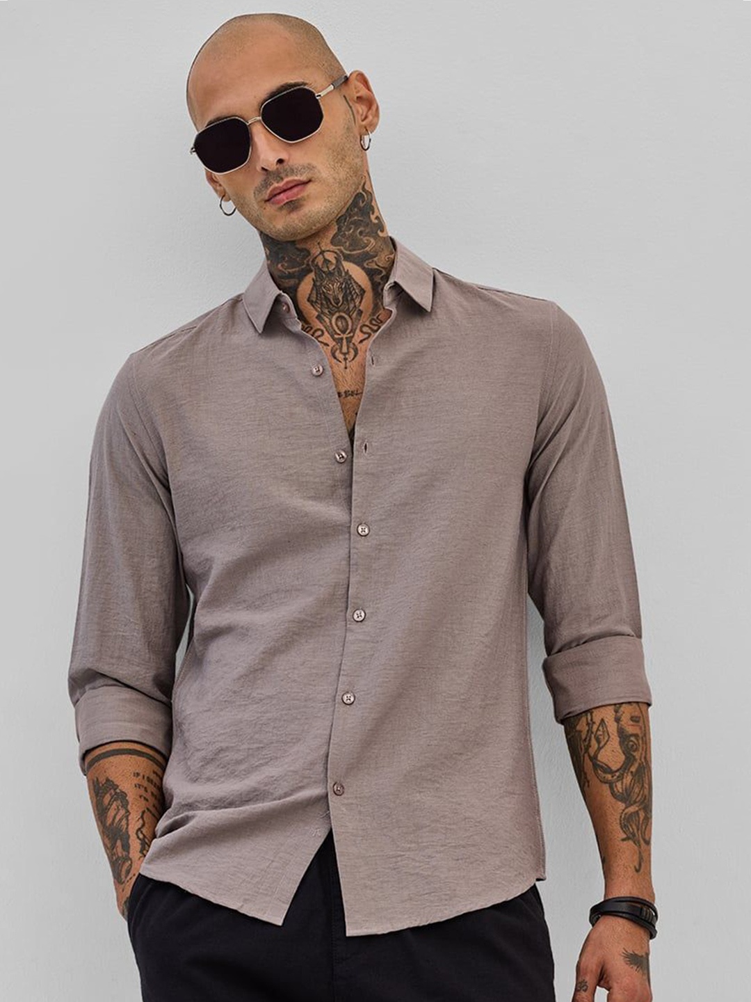 

Snitch Men Smart Spread Collar Solid Linen Casual Shirt, Grey