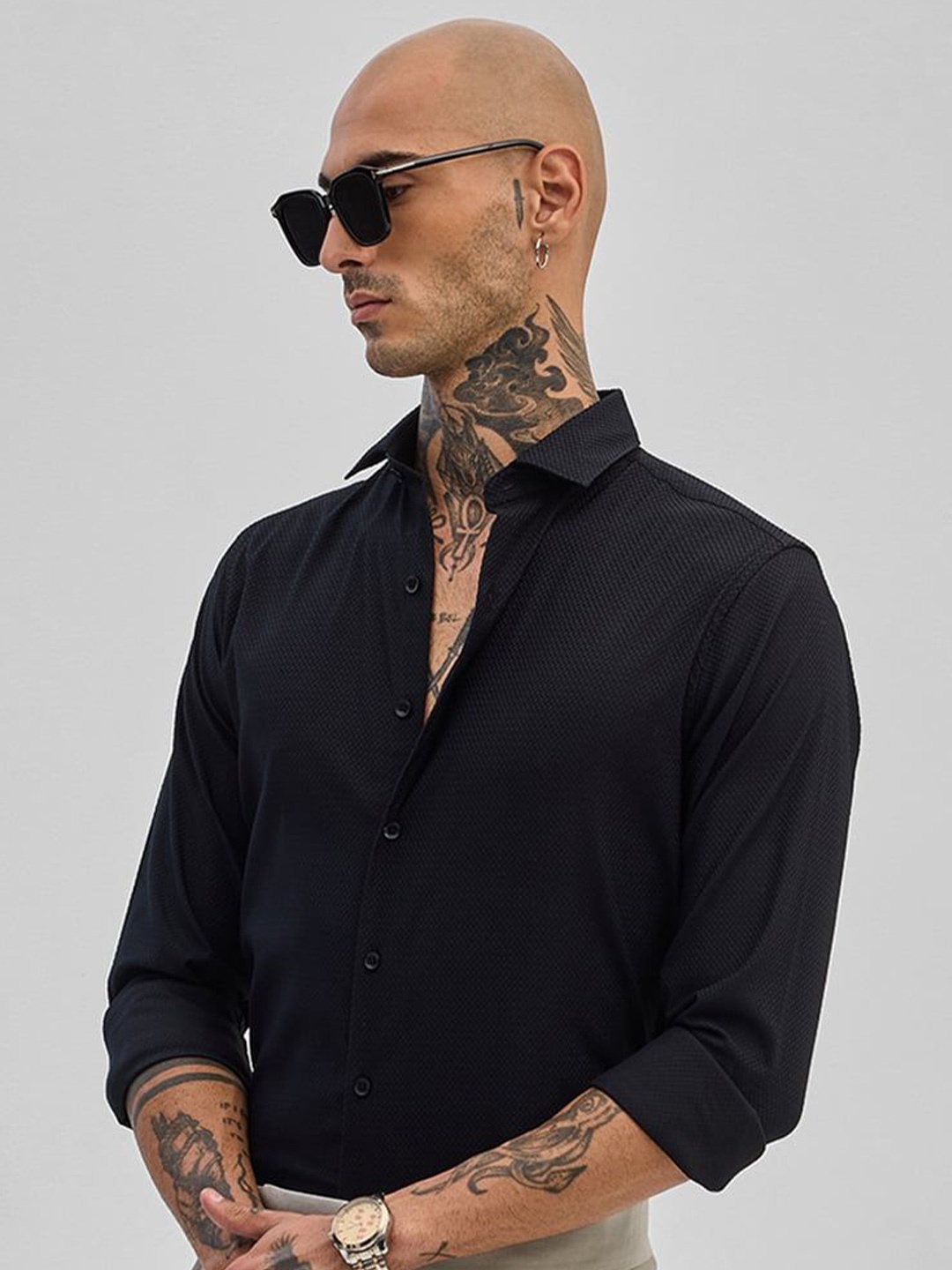 

Snitch Men Smart Spread Collar Textured Cotton Casual Shirt, Black