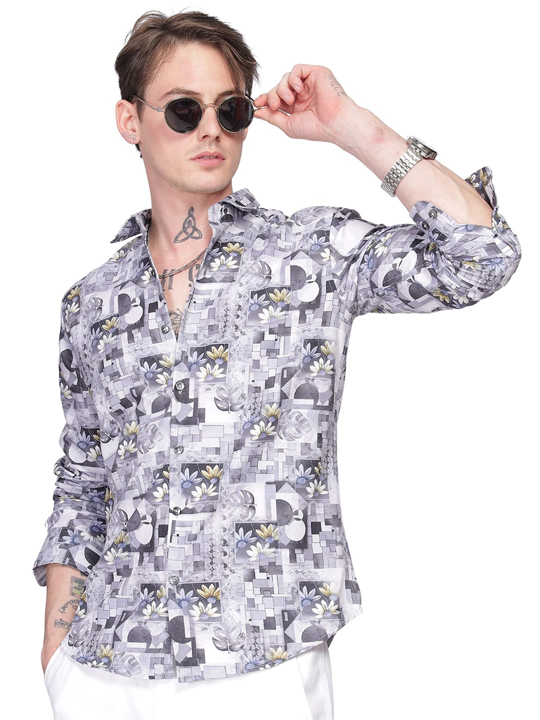 

ilyzly Men Standard Spread Collar Abstract Printed Cotton Tailored Fit Casual Shirt, White