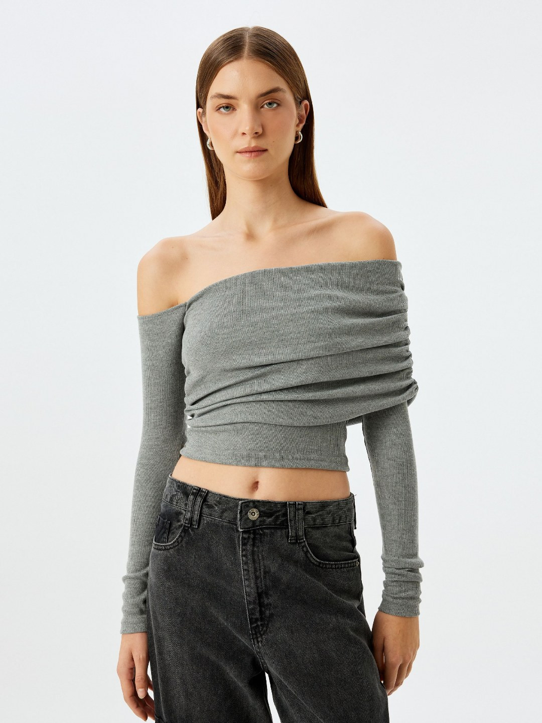 

Koton Women V-Neck Pockets Slim Fit T-shirt, Grey