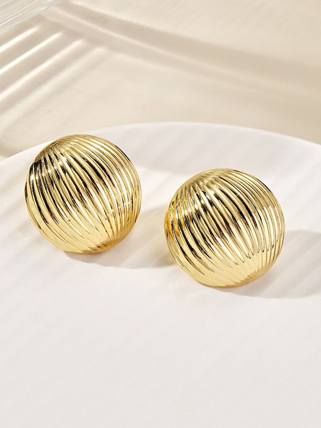 

MYKI Contemporary Studs Earrings, Gold