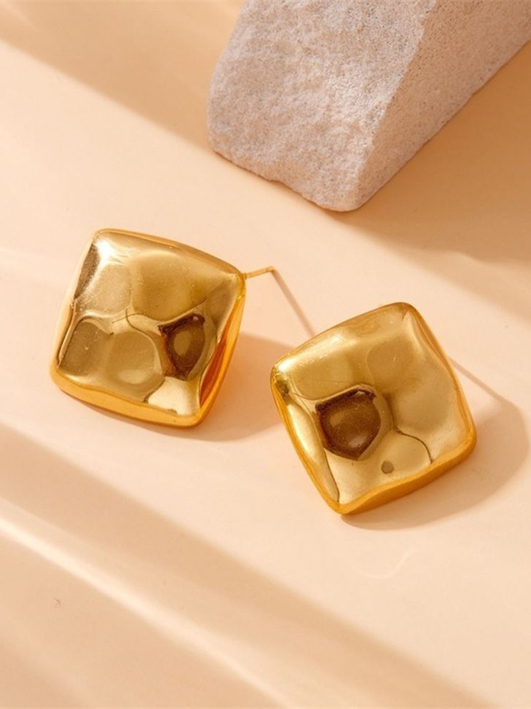 

MYKI Contemporary Studs Earrings, Gold