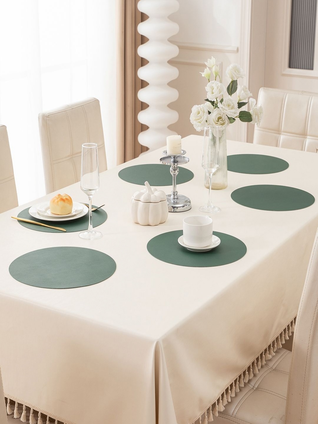 

HOKIPO Green 6 Pieces Round Waterproof Round Table Placemats