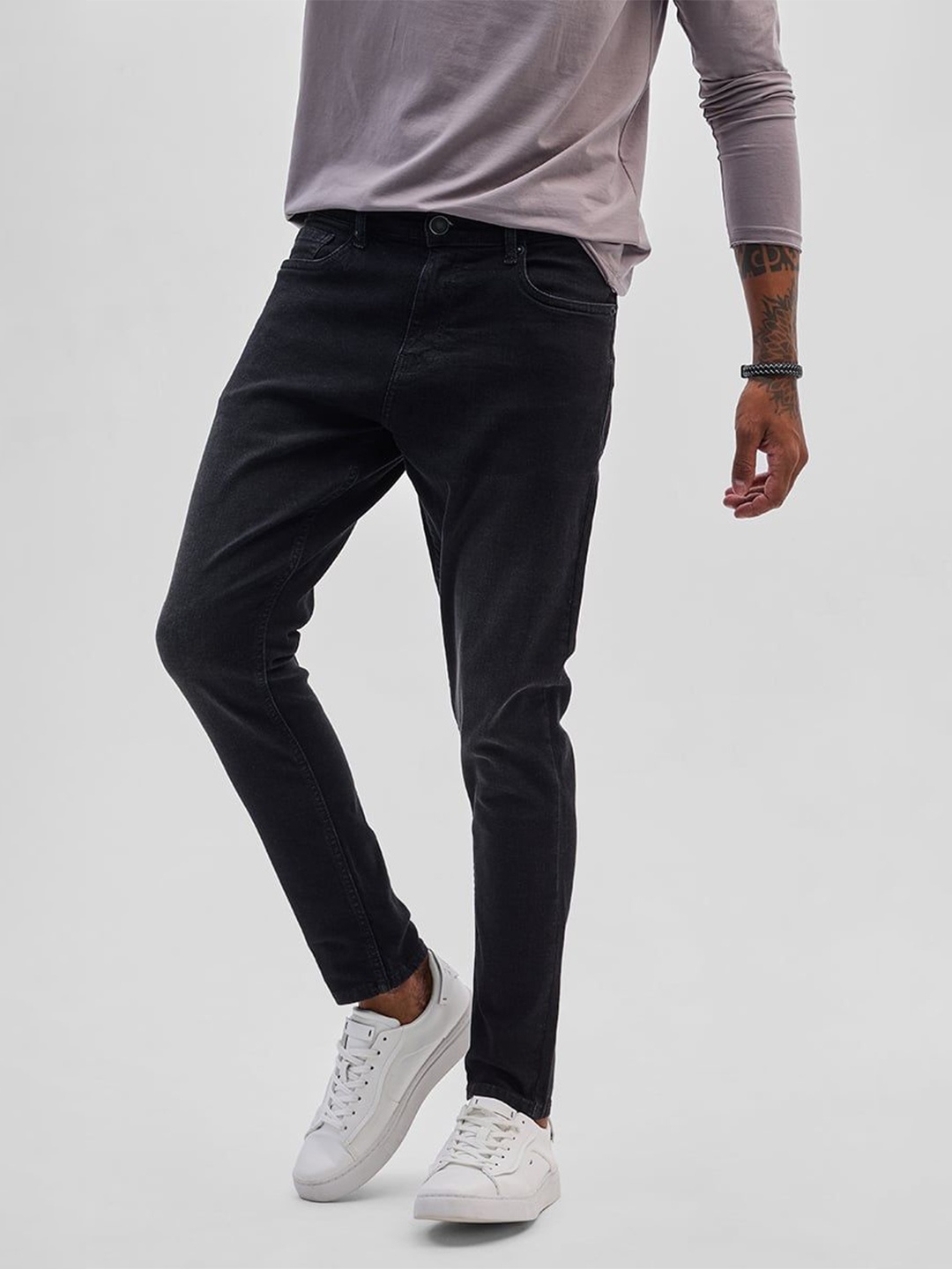 

Snitch Men Narrow Regular Fit Stretchable Jeans, Charcoal