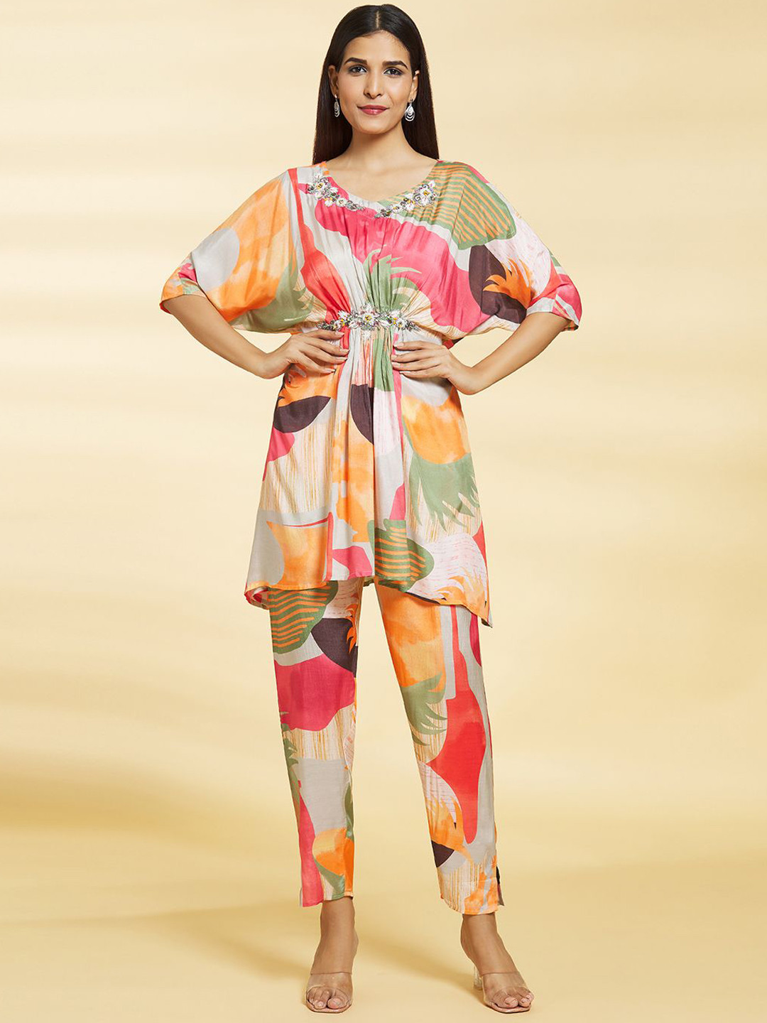 

Naintara Bajaj Women Printed Handloom Pathani Kurta, Multi