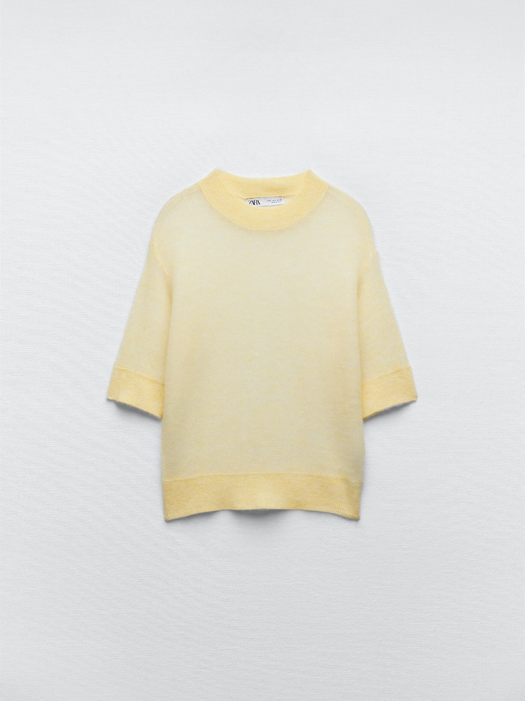 

ZARA Women Sweaters, Na