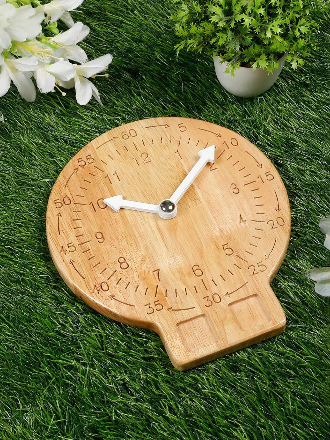 

LITTLE GINNIE Wooden Montessori Play Clock, Brown