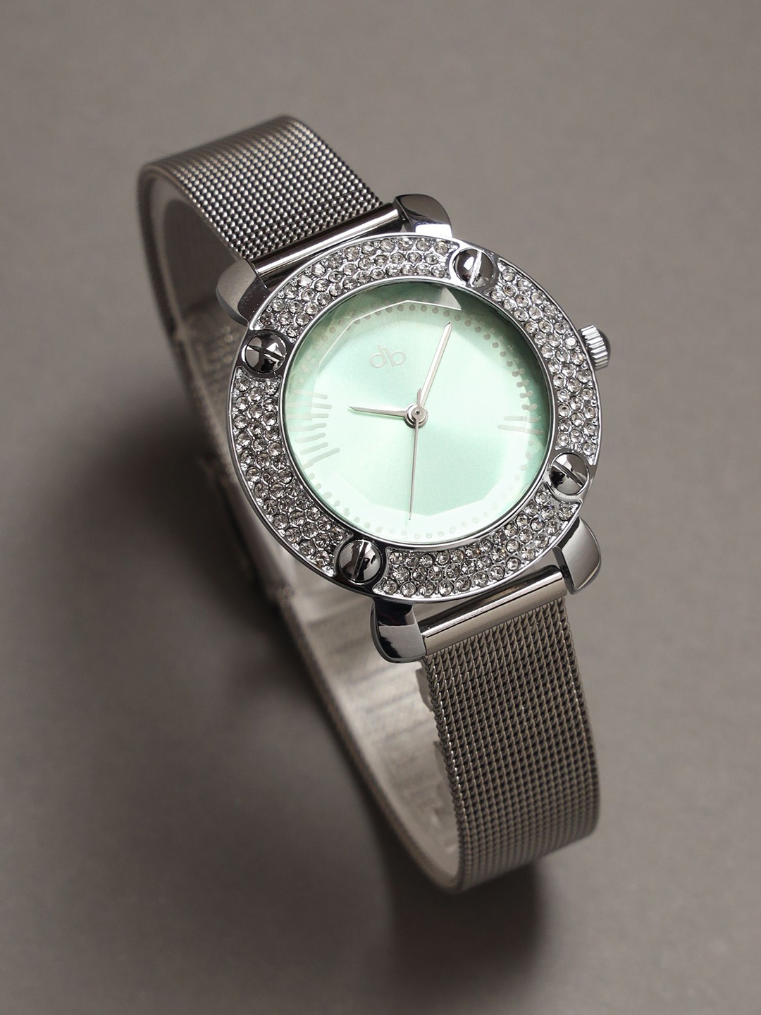 

DressBerry Women Brass Printed Dial & Straps Analogue Watch DB-SS24-10A, Green