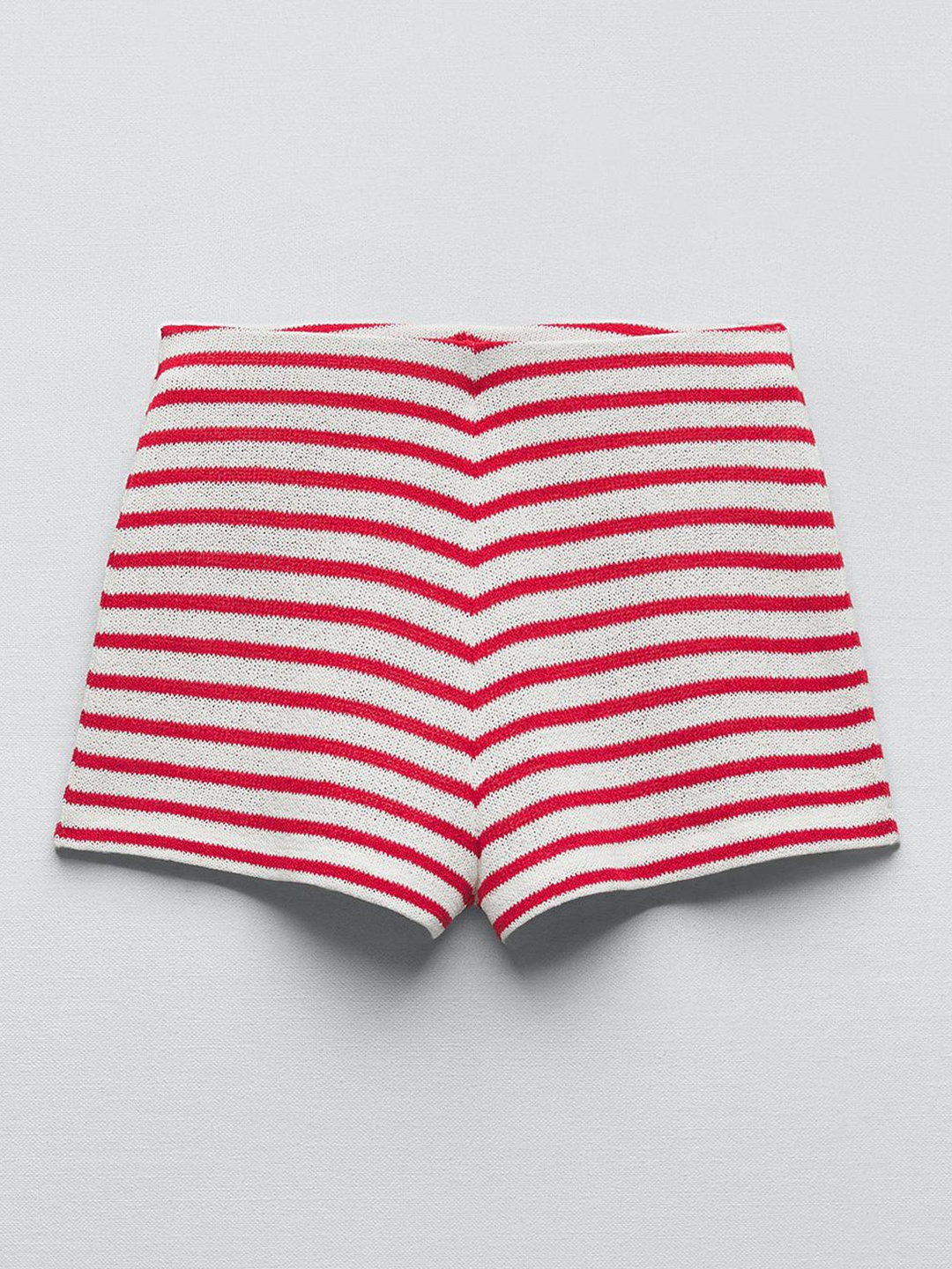 

ZARA Adults-Women Red Shorts