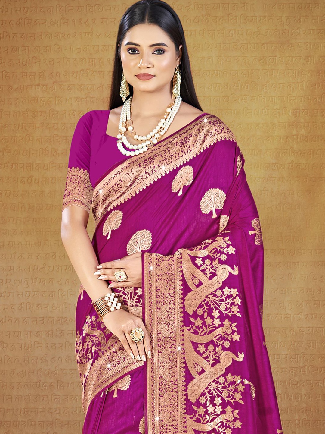 

Ishin Woven Design Zari Silk Blend Saree, Magenta