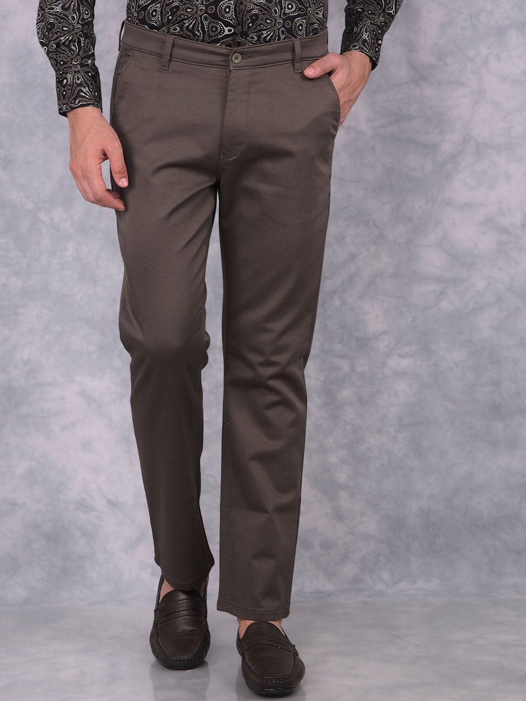 

Crimsoune Club Men Smart Straight Fit Trousers, Olive