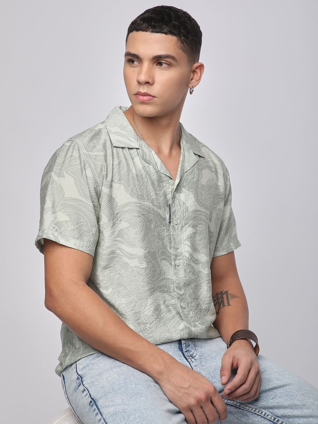 

R&B Men Cuban Collar Floral Printed Relaxed Fit Casual Shirt, Grey